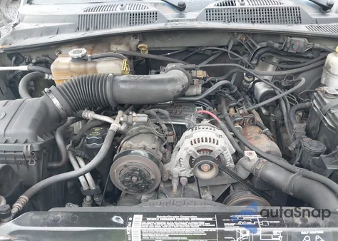 2004 Jeep Liberty Sport из США, поврежденный, VIN 1J4GL48K84W258332